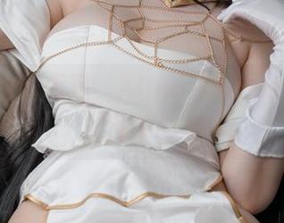 私房与白雪相遇，Alina Becker果然不简单！